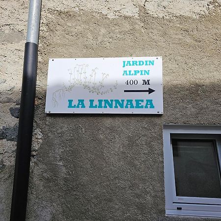 Bourg-Saint-Pierre : Le Cachet D'Antan Apartment Екстериор снимка