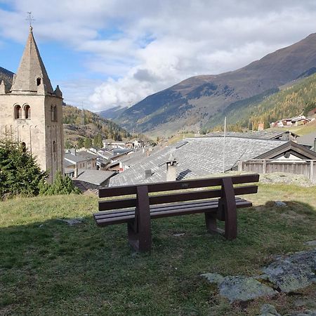 Bourg-Saint-Pierre : Le Cachet D'Antan Apartment Екстериор снимка