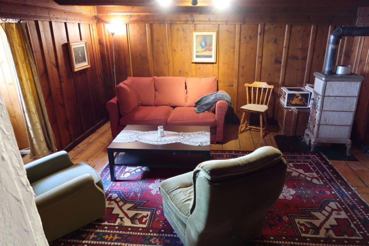 Bourg-Saint-Pierre : Le Cachet D'Antan Apartment Екстериор снимка