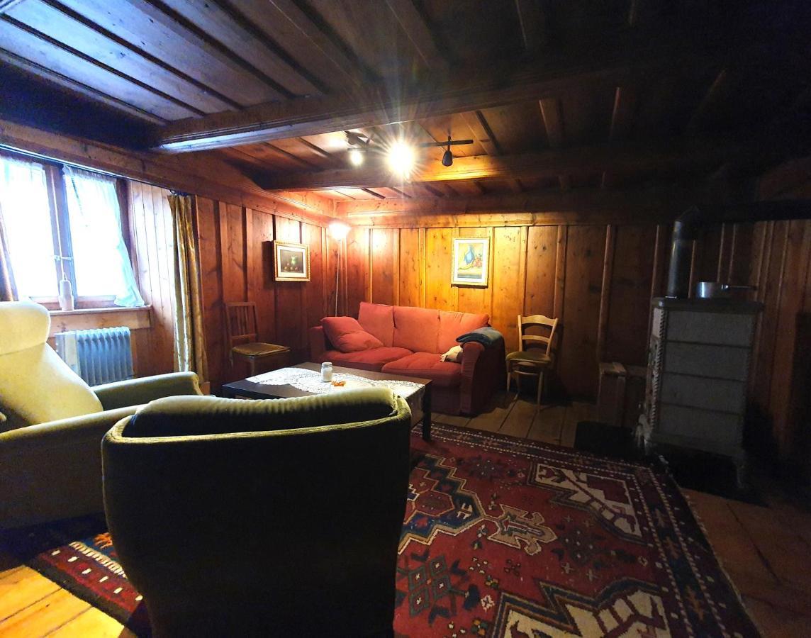 Bourg-Saint-Pierre : Le Cachet D'Antan Apartment Екстериор снимка