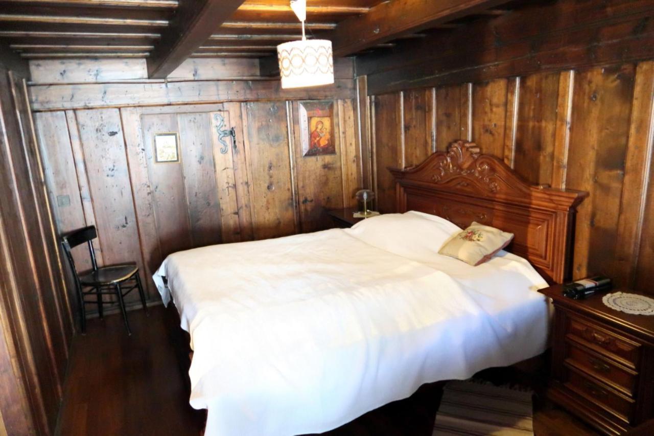 Bourg-Saint-Pierre : Le Cachet D'Antan Apartment Екстериор снимка